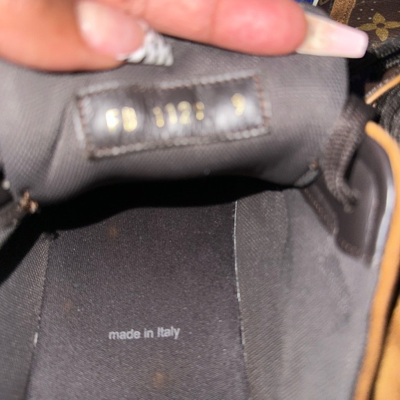 Classic Louis Vuitton, Plain, Logo, Monogram, Street Style, Unisex, Blended Fabr - Picture 6 of 6